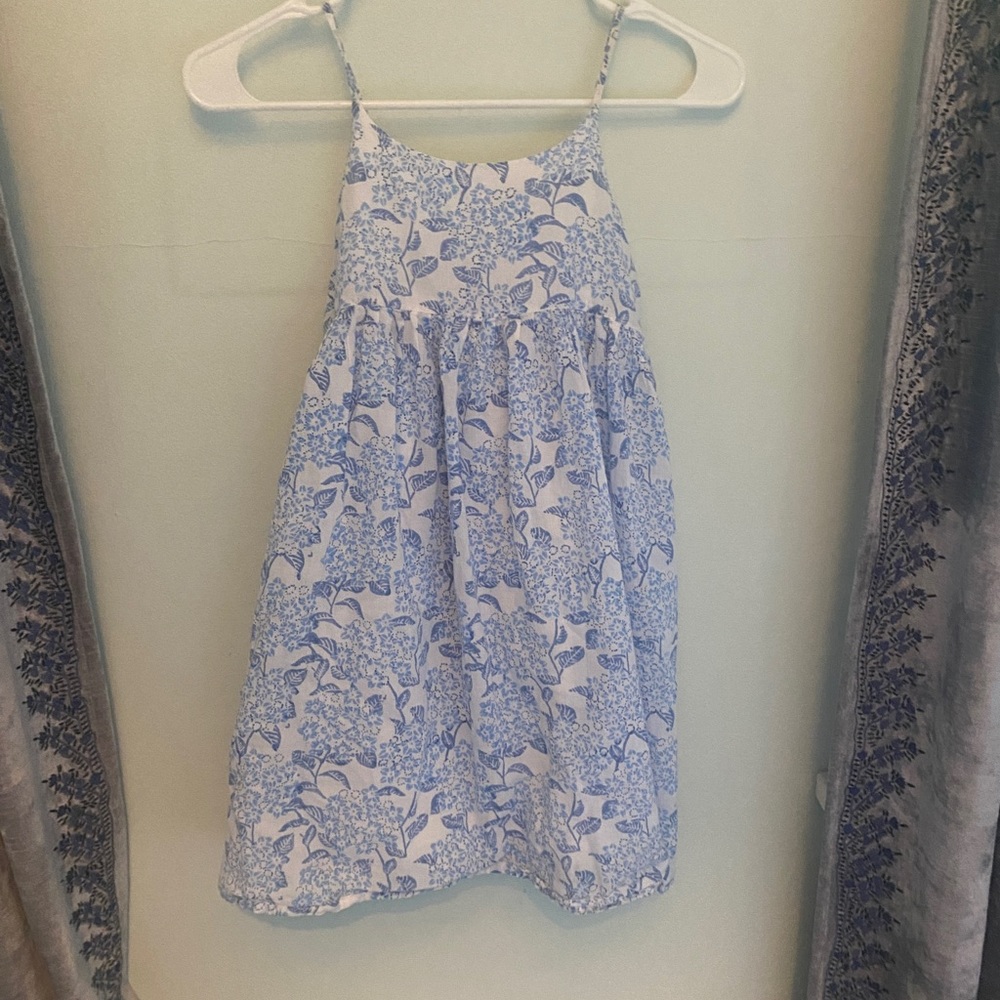 Roberta Roller Rabbit for Erica Wilson Nantucket size 8.  Blue Hydrangea.